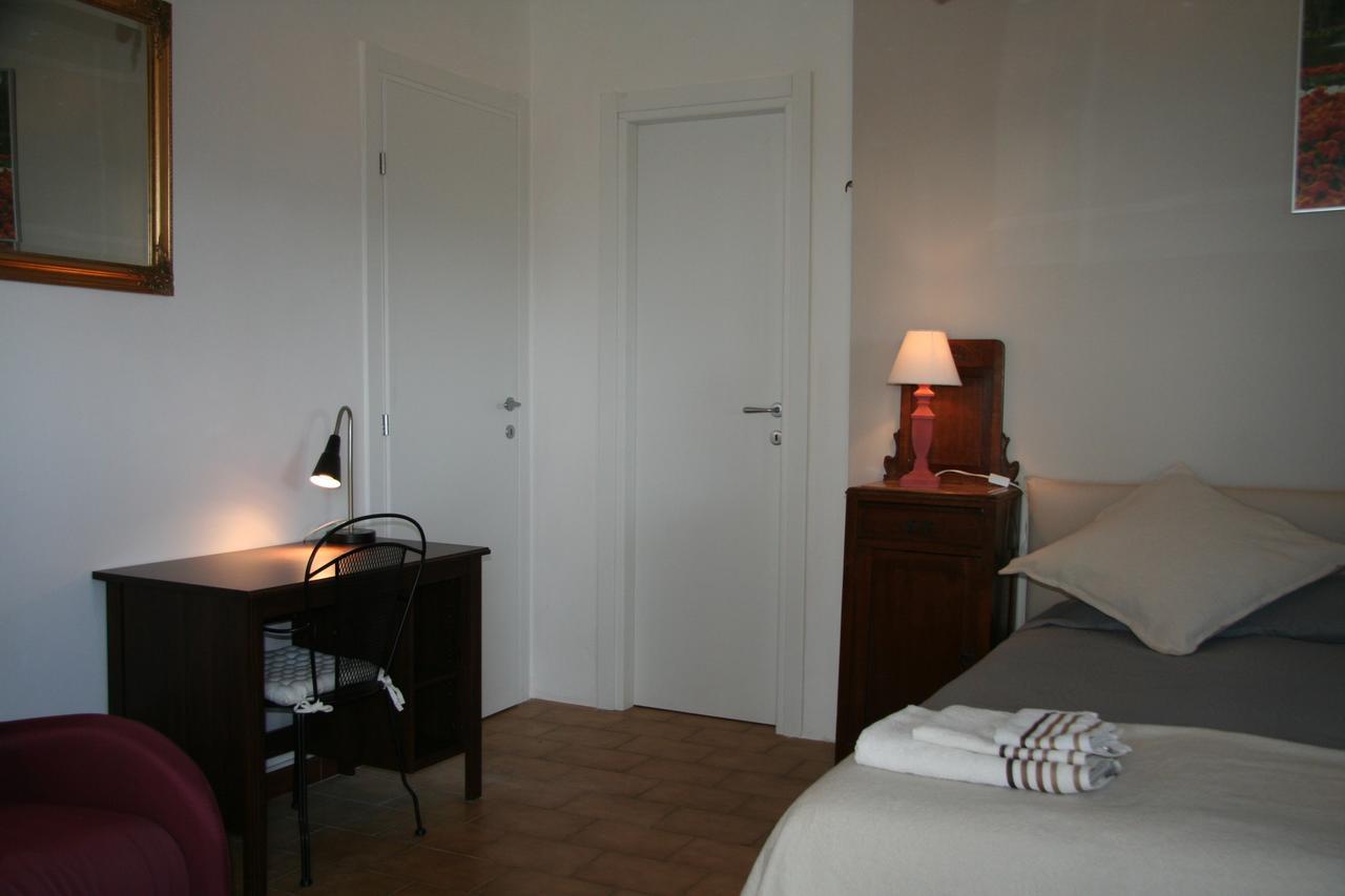 B&B Maggiora 131 Акуи Терме Екстериор снимка
